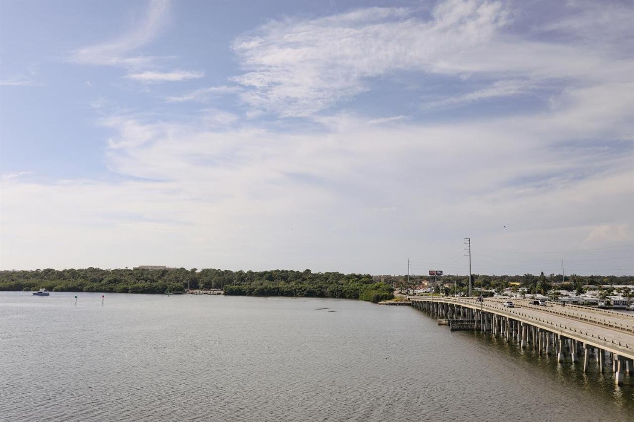 Dolphin Bay In Boca Ciega Resort - 2Br, Pool, Bay View San Petersburgo Exterior foto